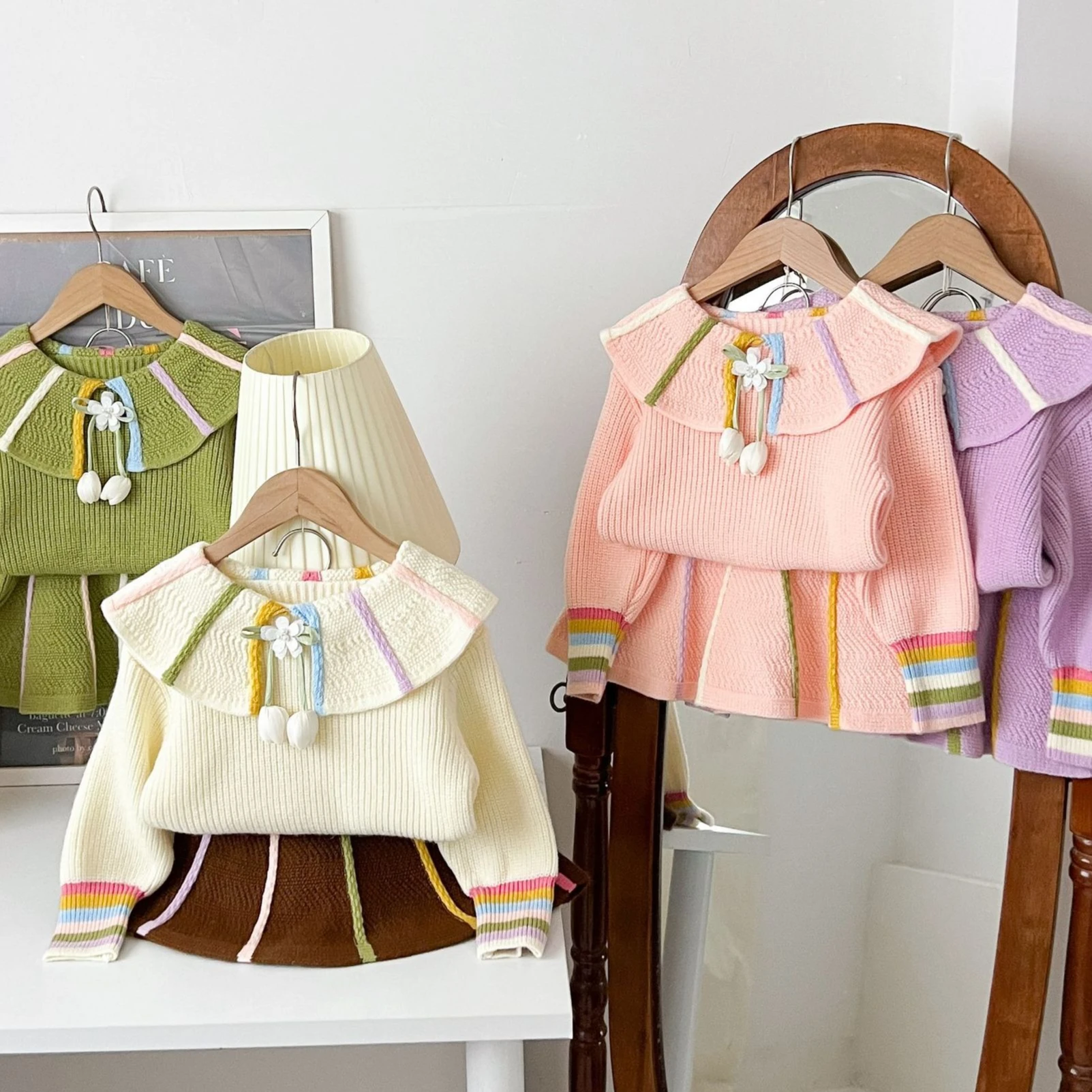 Baby Clothing Jumpers - ชุดเด็กผู้หญิง ฤดูใบไม้ผลิและฤดูใบไม้ร่วง 2026 เสื้อผ้าเด็กใหม่ ชุดกระโปรงจีบลายรุ้งประดับดอกไม้และพู่ขน สองชิ้น